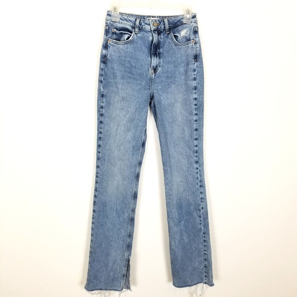 Zara Women High Rise Straight Leg Jeans Size 4 Blue Distressed Ripped‎ Hem